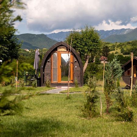 Glamp In Style Pods Resort Bran  Ngoại thất bức ảnh