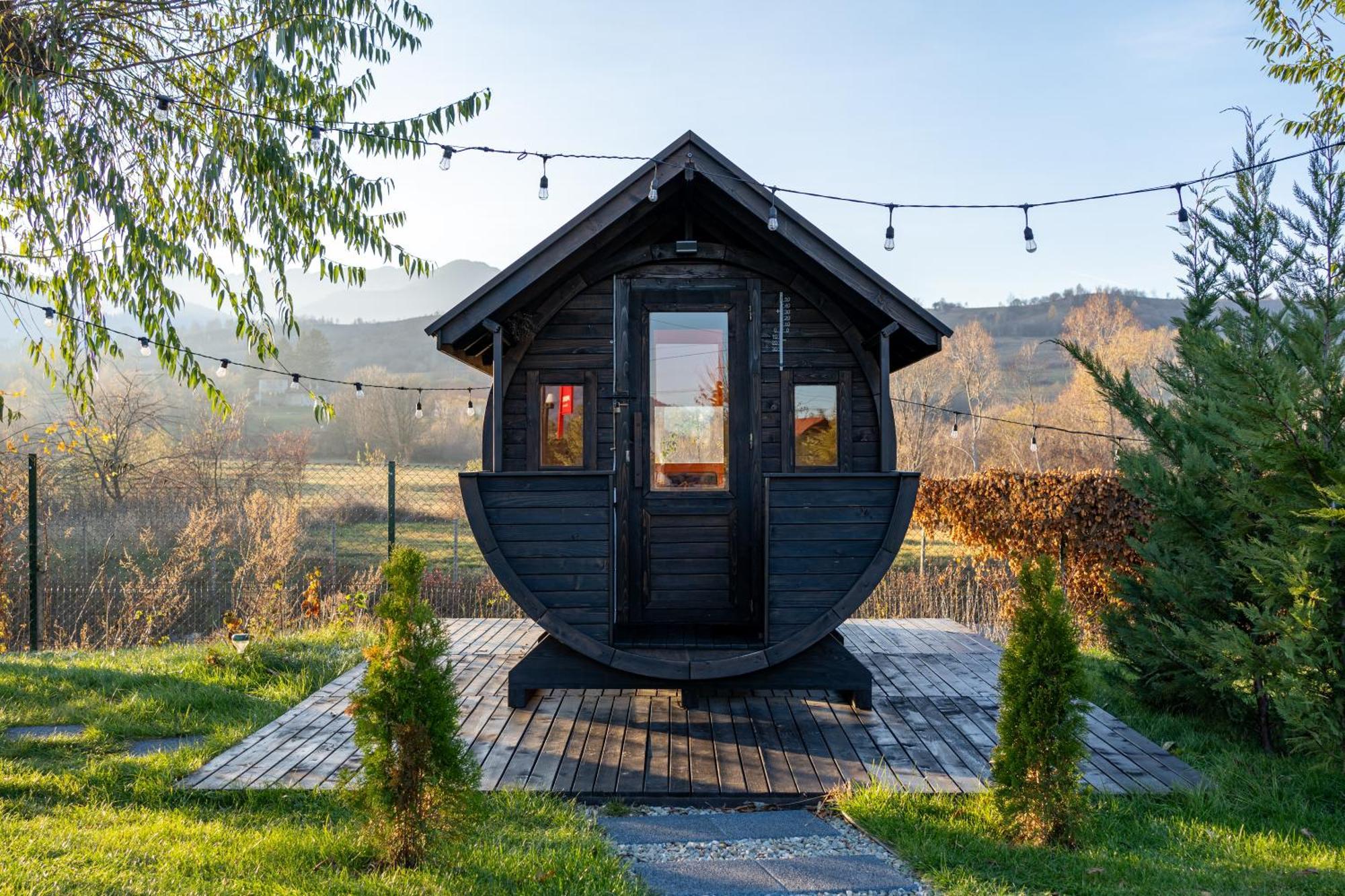 Glamp In Style Pods Resort Bran  Ngoại thất bức ảnh