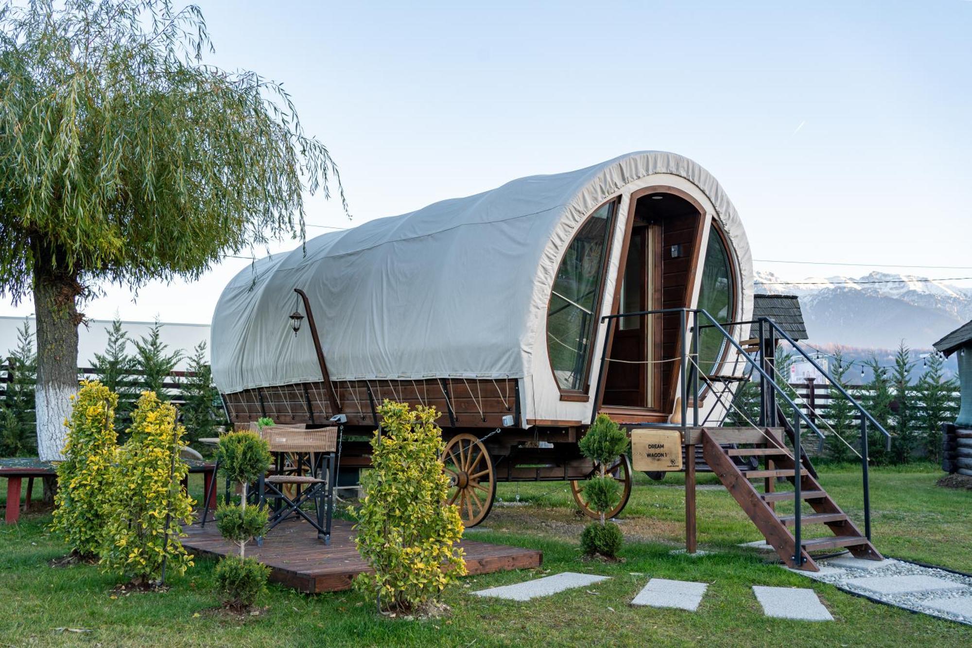 Glamp In Style Pods Resort Bran  Ngoại thất bức ảnh