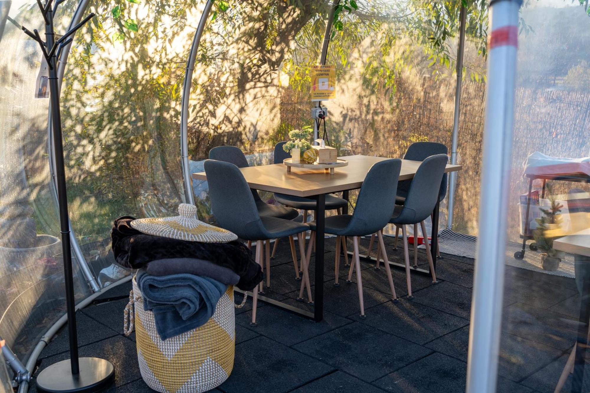 Glamp In Style Pods Resort Bran  Ngoại thất bức ảnh