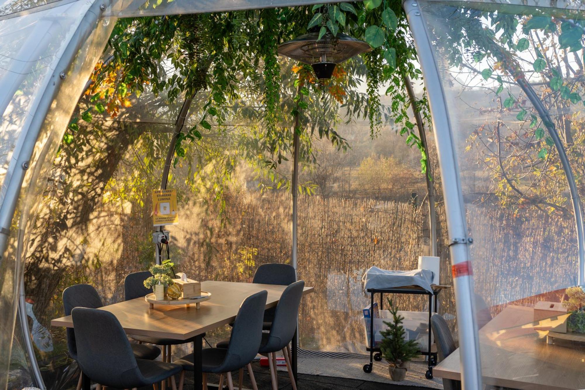 Glamp In Style Pods Resort Bran  Ngoại thất bức ảnh