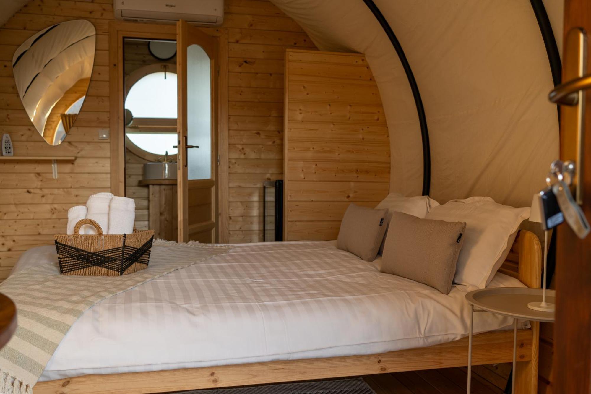 Glamp In Style Pods Resort Bran  Ngoại thất bức ảnh