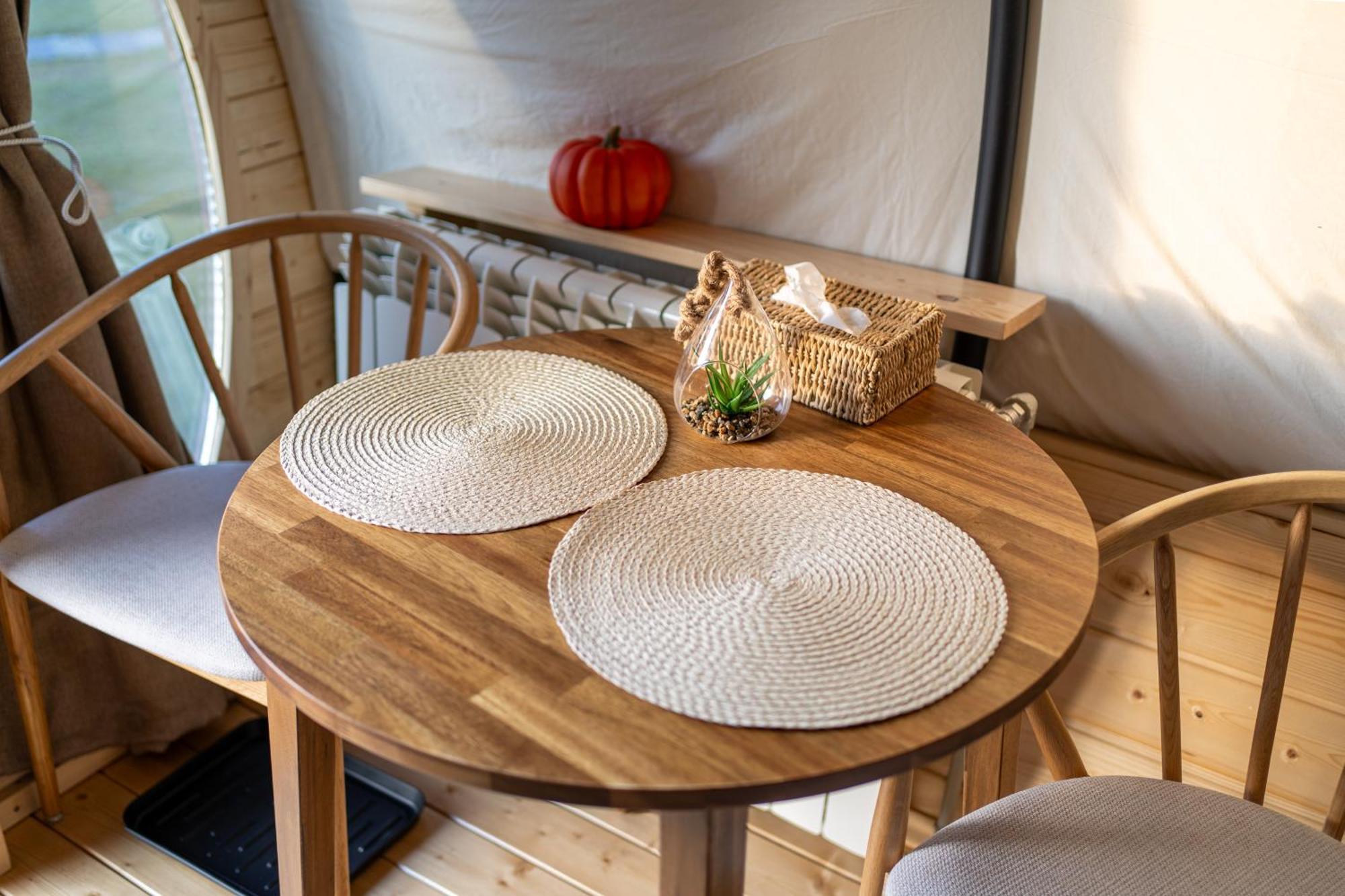 Glamp In Style Pods Resort Bran  Ngoại thất bức ảnh