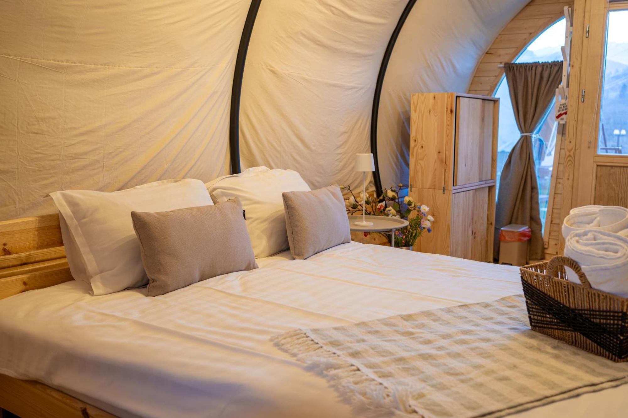 Glamp In Style Pods Resort Bran  Ngoại thất bức ảnh